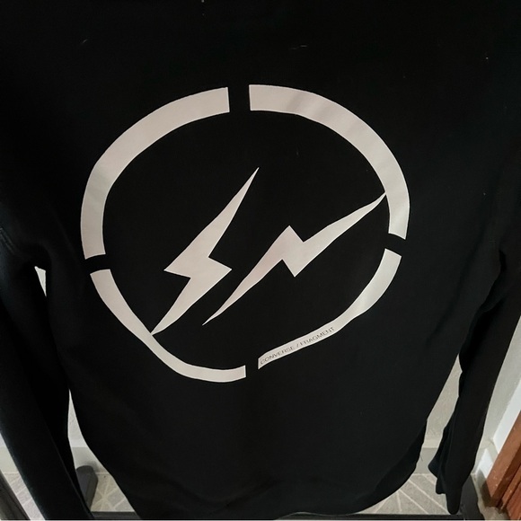 FRAGMENT x CONVERSE sz S Black Pullover Fleece Hoodie Long Sleeve Bolt - Picture 2 of 9